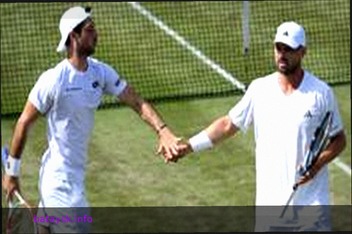 GB's Cash & Glasspool continue doubles title defence bid